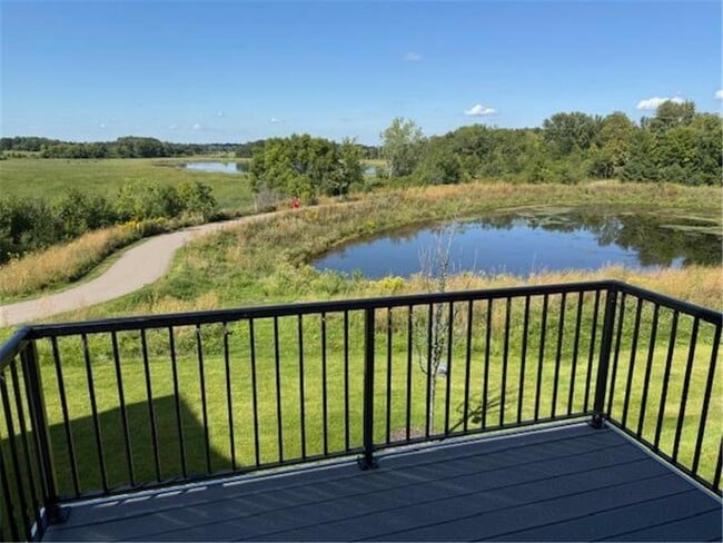 Building Photo - 18928 73rd Ave N