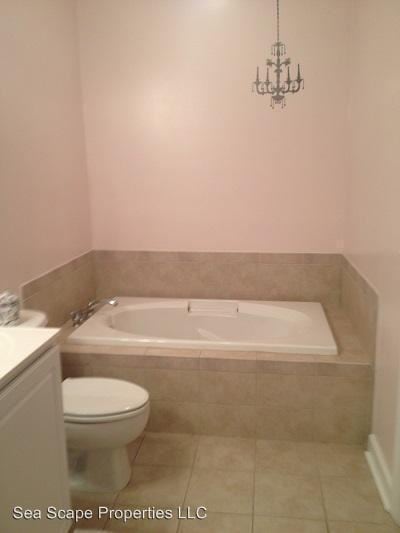 Building Photo - 561 Garden Terrace Dr