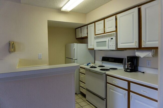 Building Photo - 4104 Enchanted Oaks Cir