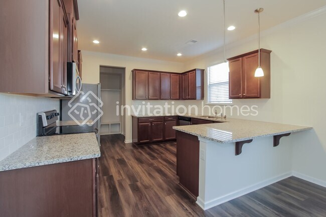Building Photo - 9036 Willowfield Dr