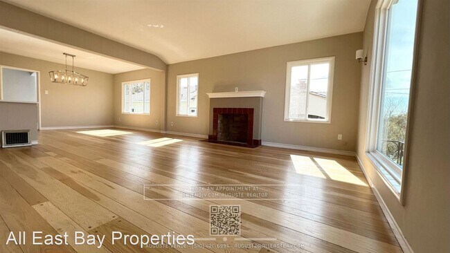Building Photo - 3 br, 1.5 bath House - 234 San Carlos Avenue