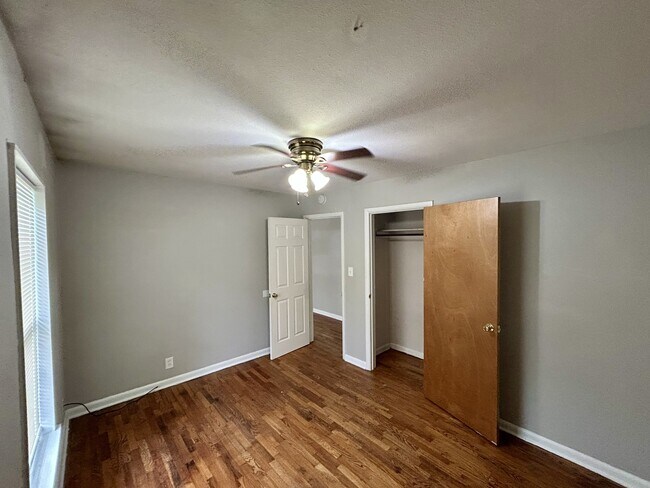 Foto del edificio - 1609 W 22nd Terrace