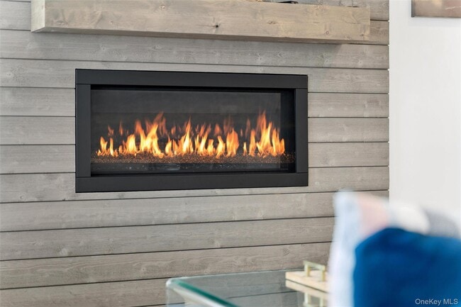 Foto del edificio - 1510 Maple Ln