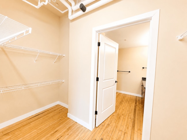 Interior Photo - Pioneer Endicott