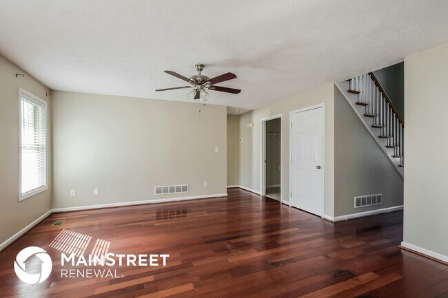 Foto del edificio - 9303 Longhorn Ct