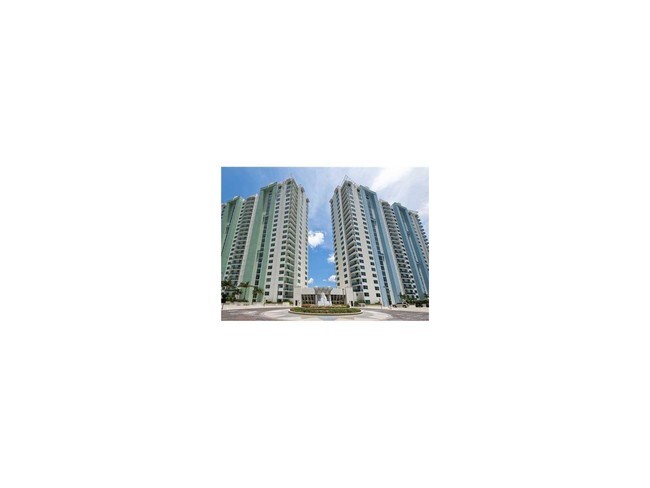 Building Photo - 2641 N Flamingo Rd