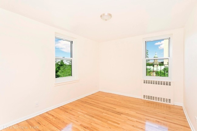 Building Photo - 5555 Netherland Ave