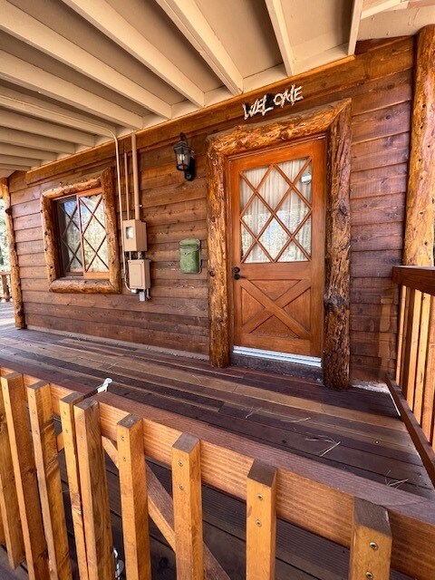 Building Photo - Centrally Located in Big Bear City
