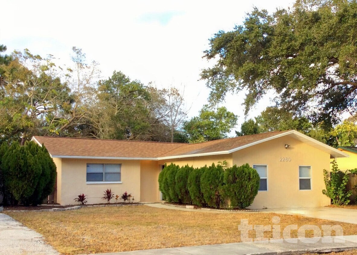 Foto principal - 2280 Winchester Dr