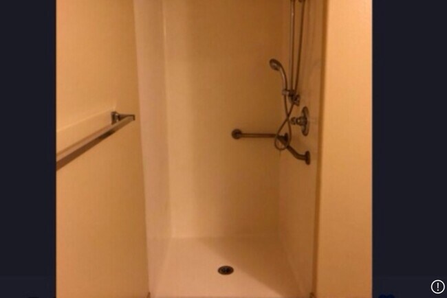 1 st bathroom with wheelchair accessibility - 1126 W Duarte Rd