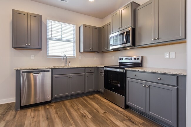 Foto del edificio - 26285 Valley Ridge Rd