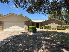 Building Photo - 217 Monterrey Dr