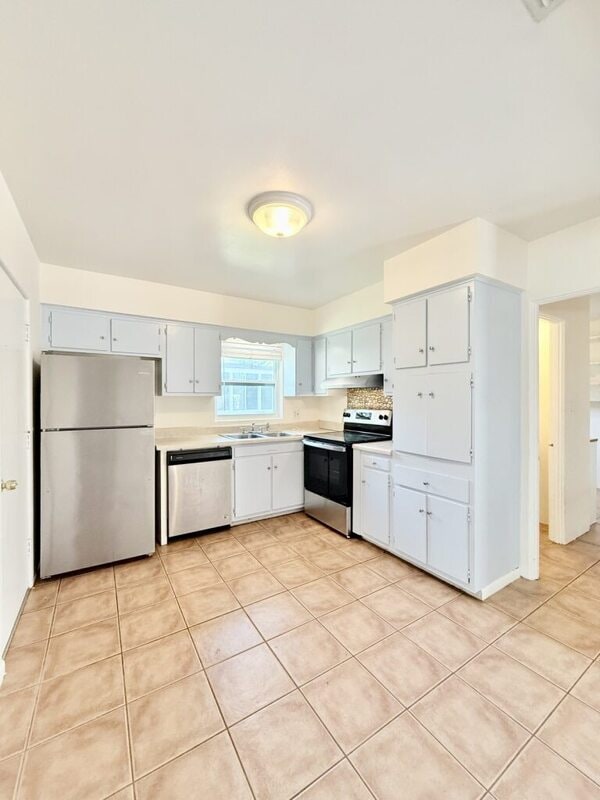 Primary Photo - 14218 Sharon Dr