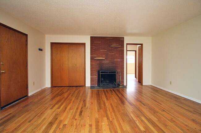 Foto del edificio - 6024-6024 NE Milton St