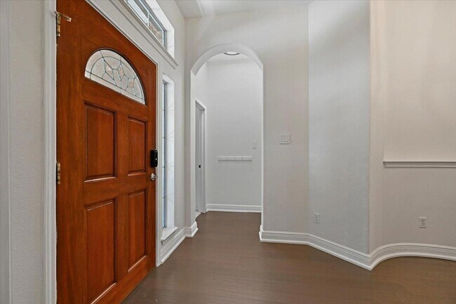 Foto del edificio - 1218 Canyon Maple Rd
