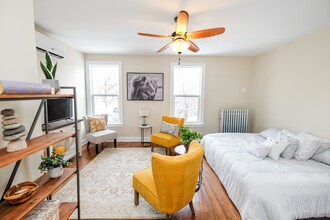 Studio A - Glendale Flats