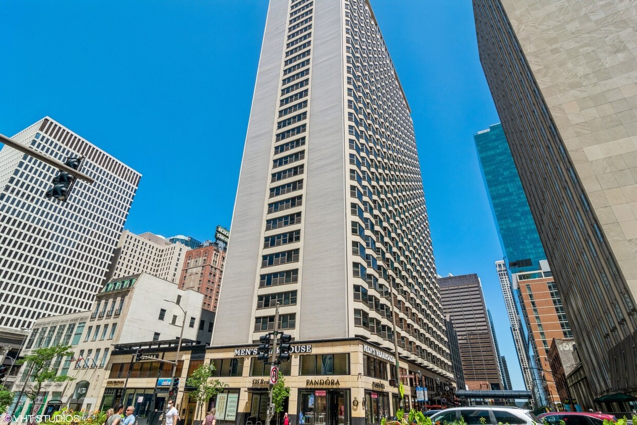 Primary Photo - 535 N Michigan Ave