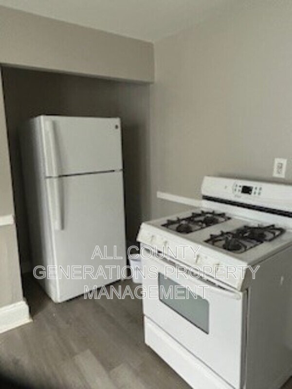Foto del edificio - 844 E 154th St