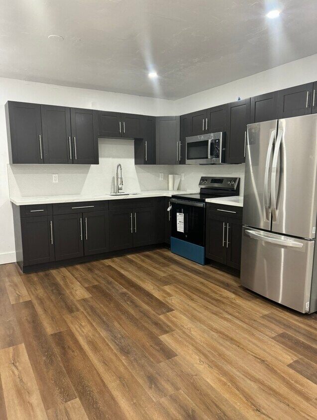 Foto principal - 11505 Pinkston Dr