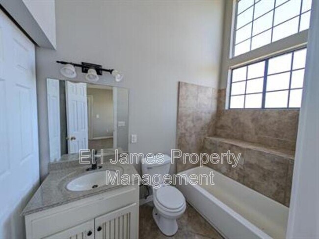 Foto del edificio - 6632 S Peoria Ave