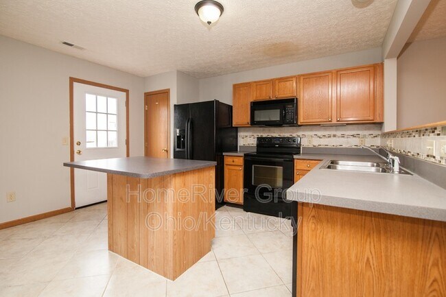 Foto del edificio - 5469 Rockhurst Dr