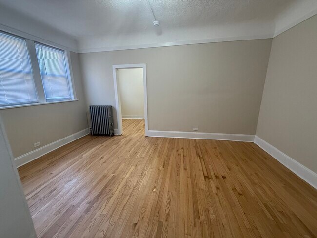Foto del edificio - 7542 Adams St