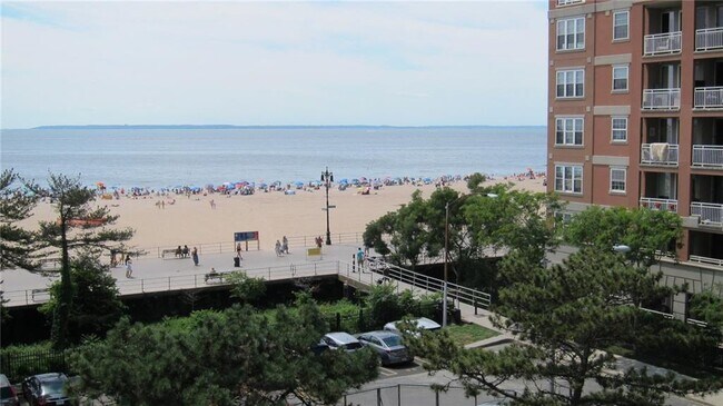 Foto del edificio - 35 Seacoast Terrace