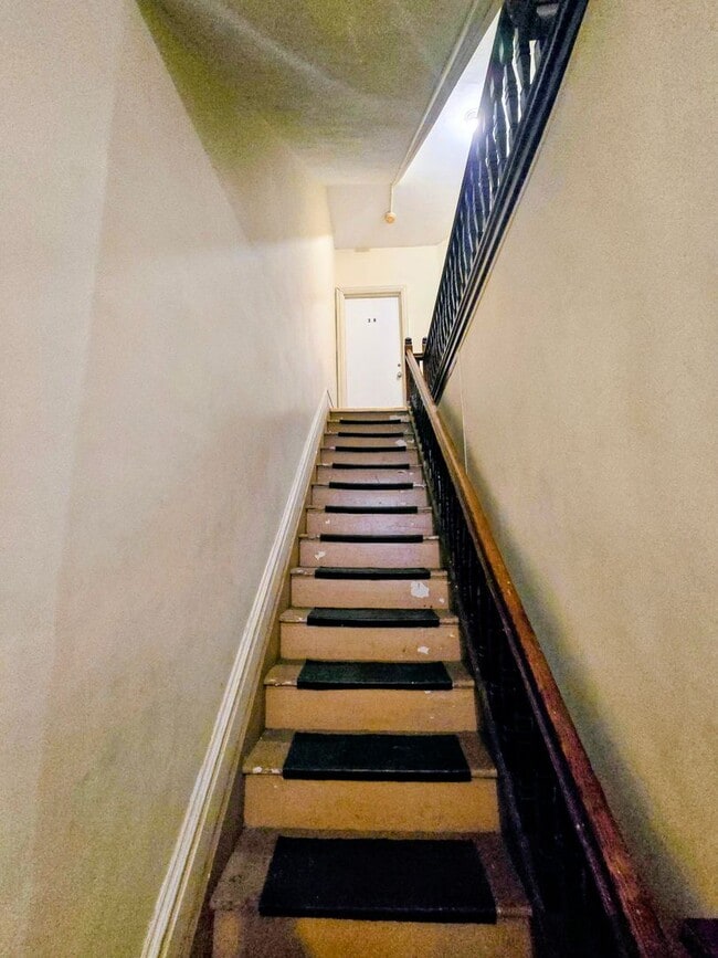 Building Photo - 417 N. 9th Street