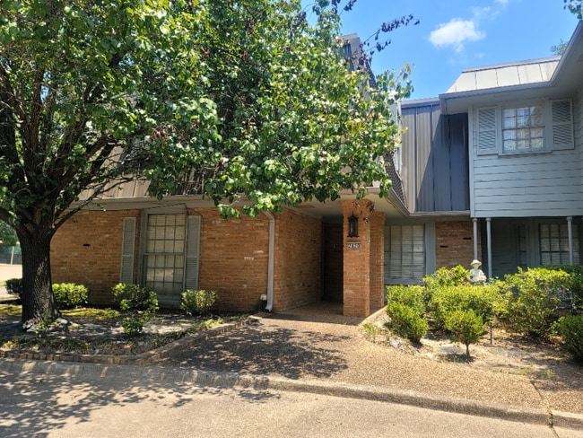 Building Photo - 2820 N Fourth St