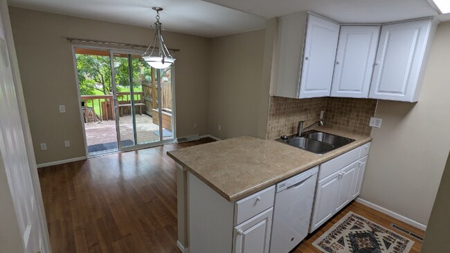 Foto del edificio - 8715 Garrison Ct