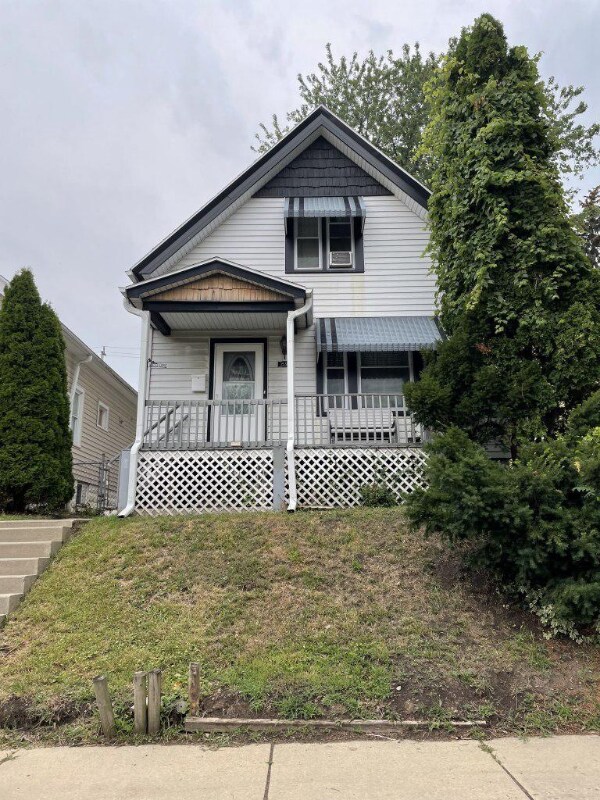 Primary Photo - 1535 S 30th St