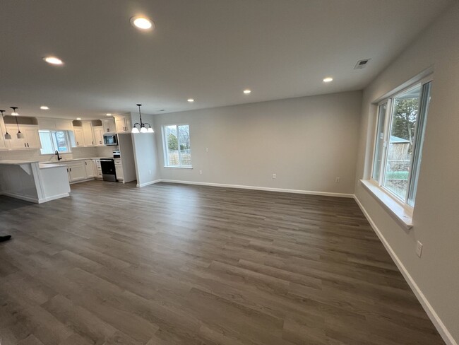 Building Photo - New Construction Home for Rent in Soap Lake