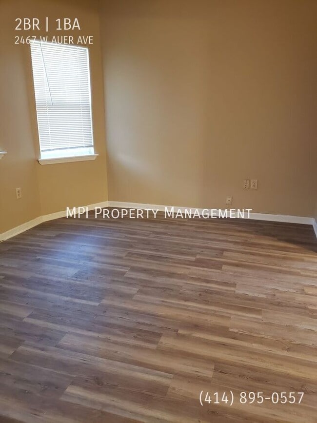 Building Photo - 2467 W Auer Ave