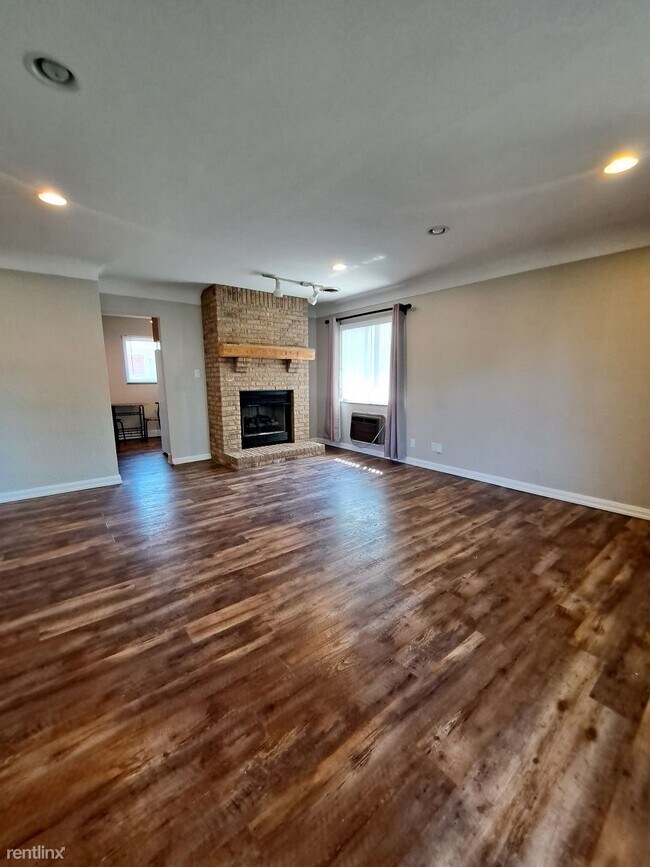 Building Photo - 3 br, 1 bath House - 3814 Glaser Dr