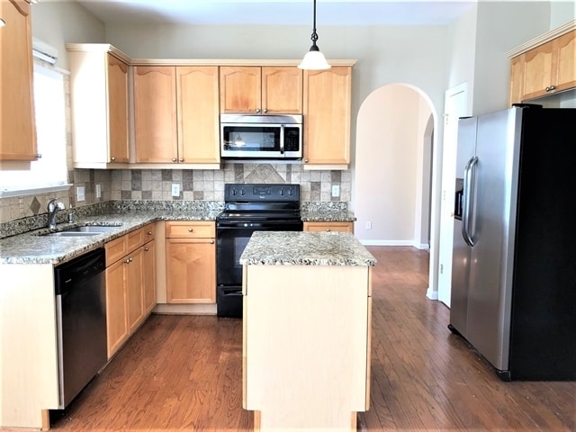 Building Photo - 4003 Finegan Ct