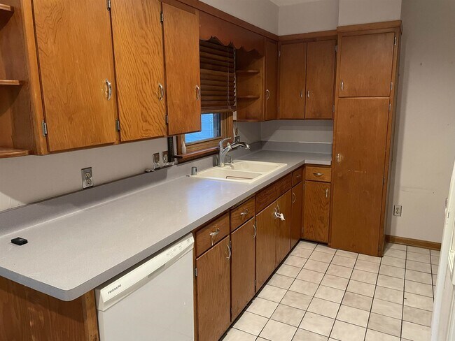 Foto del edificio - 1740 Park St