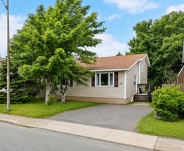Building Photo - 344 Newfoundland Dr
