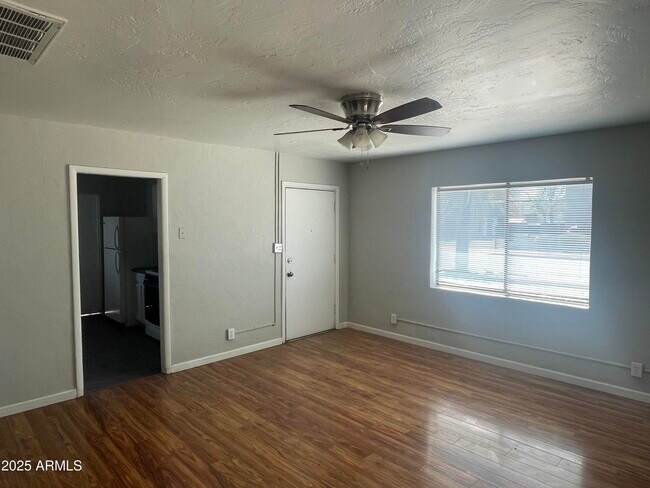 Foto del edificio - 1226 W Roosevelt St