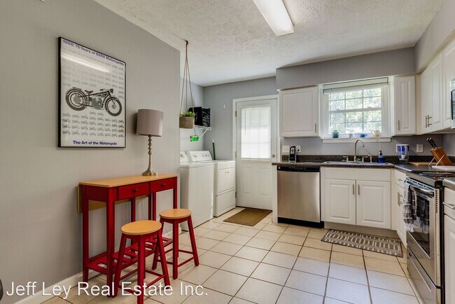 Building Photo - 2 br, 1 bath House - 2344 Cooper Terr
