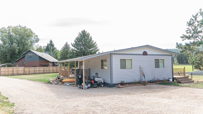 Building Photo - 459 Major Lake Dr