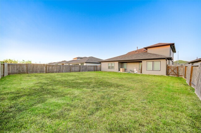 Foto del edificio - 6846 Dell Vista Drive