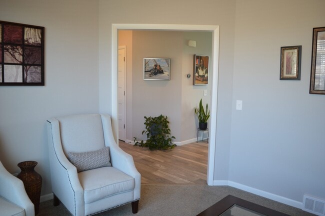 Foto del edificio - 801 Remington Way