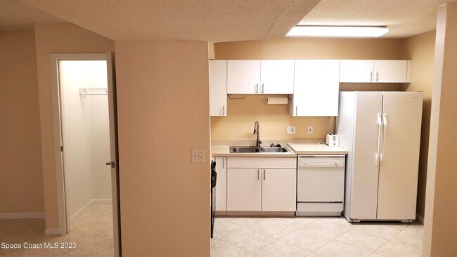 Building Photo - 1780 Rocky Wood Cir