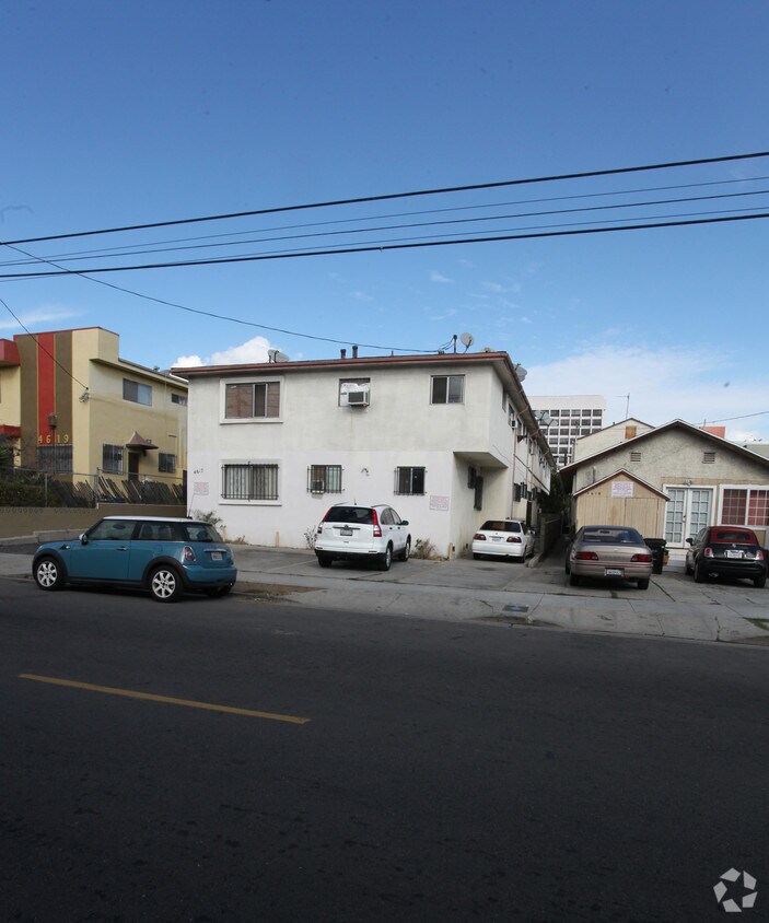 Primary Photo - 4617 W Lexington Ave