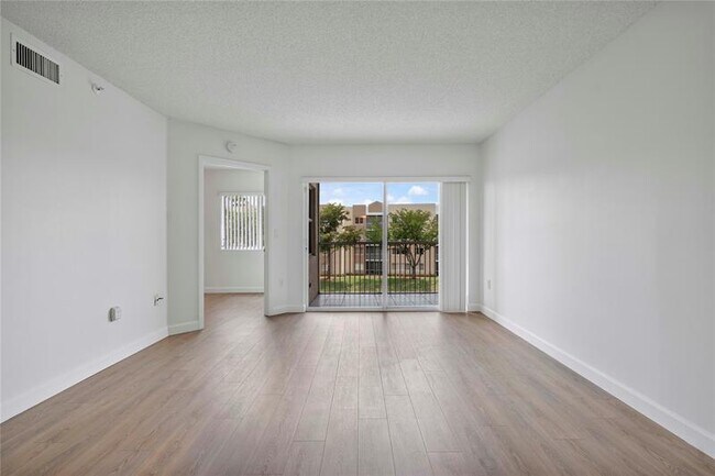 Foto del edificio - 9537 Weldon Cir
