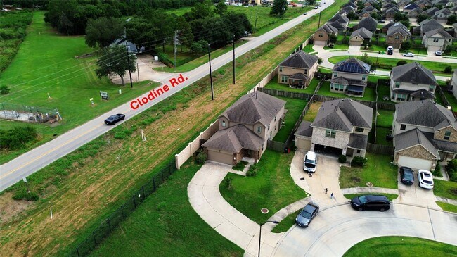 Foto del edificio - 16903 Cory Cornel Ln