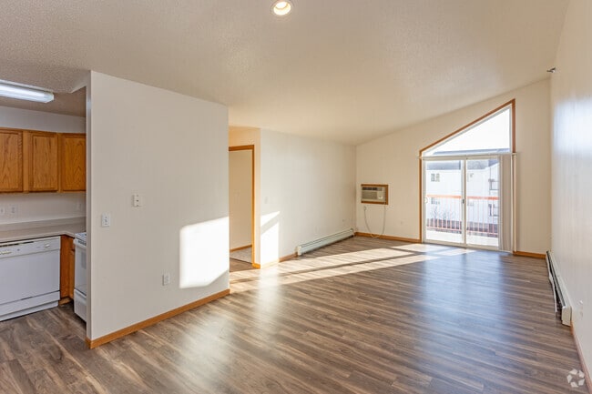 3BR, 2BA - 1,200SF - Living Area - Central Park Apartments