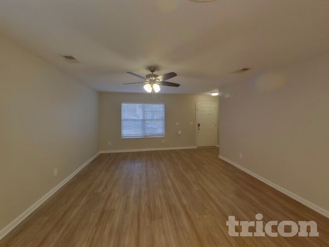 Building Photo - 237 Tea Olive Ave