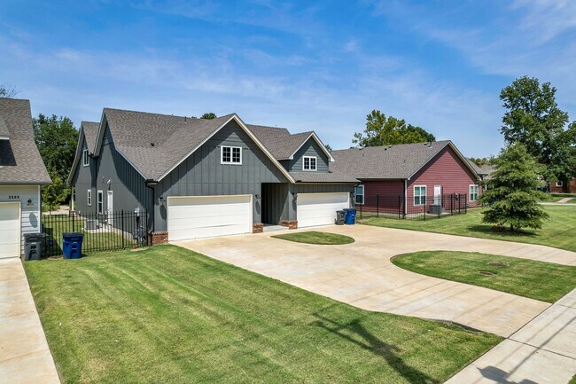 Building Photo - P.57 Kode Properties LLC 3515-3517
