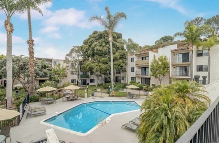 Foto principal - 6780 Friars Rd